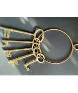 antique brass skeleton keys pre- owned Set 5 - $41.38 CAD