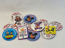 The Disney Store Cast Member Buttons - Disney on Television (Coll. of 7+) - £14.88 GBP
