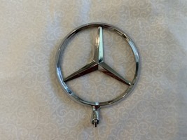 Mercedes Benz Car Logo Emblem Hood Badge Ornament - $370.17 MXN