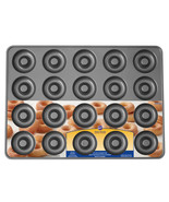Wilton Perfect Results Steel Mega Non-Stick Donut Pan, 20-Cavity - $1,366.65 MXN