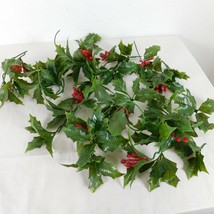 Floral Arranging 14 Piece Holly Berries and Leaves Plastic Wreaths Craft... - $9.75