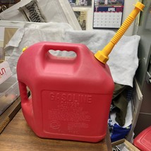Vintage Pre Ban Blitz 5 Gallon Vented Gas Can 18.9 L with new spout - $59.99