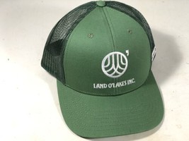 Land O Lakes Green Snapback TruckerCap Hat - £47.41 GBP