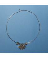 Women Metal Necklace Wire with Flower Pendant 5.5&quot; diameter  - $8.25