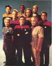 Star Trek Voyager Series Cast Standing 8 x 10 Glossy Postcard 1995 #2 NEW UNUSED - £3.93 GBP