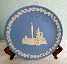 Wedgewood Blue and White Jasperware 8&quot; Christmas Plate 1970 Vintage - $411.94 MXN