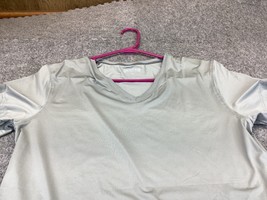 Duluth Trading Co Women&#39;s Armachillo Size M V-Neck T Shirt Gray Activewear - £11.04 GBP