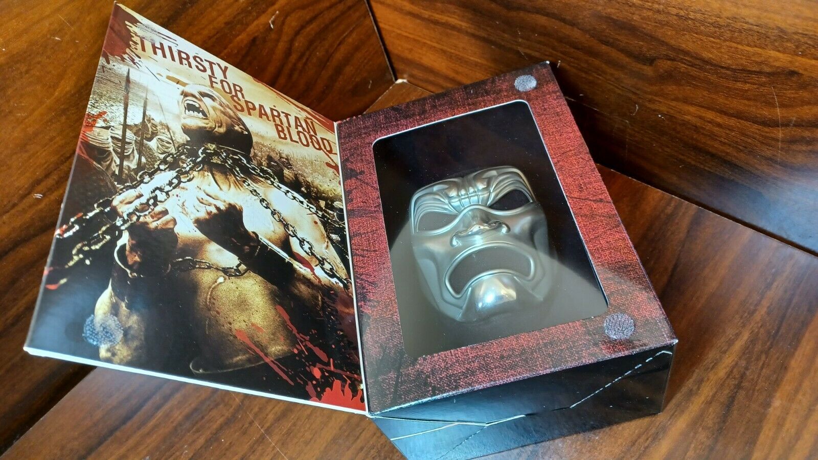 Primary image for 300 San Diego Comic Con Exclusive Numbered DVD Set + Mini Immortals Mask -NEW