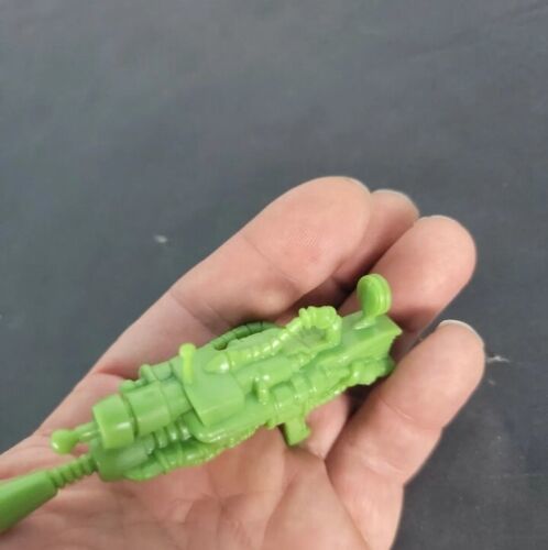 Vintage Earthworm Jim Green Gun Action Figure Accessory Part TMNT Item image 3