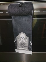 Hanging Kitchen Dish Towel w/ Pot Holder Top - Halloween &quot;Bon Appetit&quot; Tombstone - £7.79 GBP