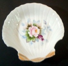 Vintage Porcelain SHELL TRINKET DISH Floral Gold Trim Handpainted Made i... - $2.84