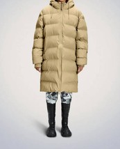Rains alta long puffer jacket Sand - $5,740.90 MXN