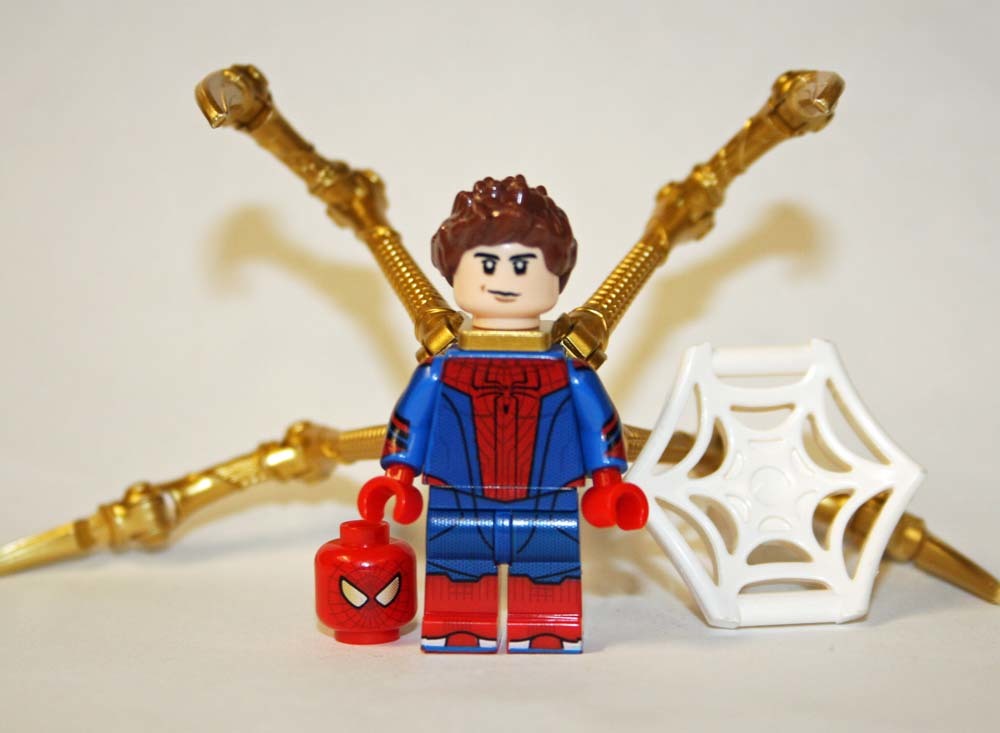 Amazing Spider-Man Iron Suit Custom Minifigures - $8.44
