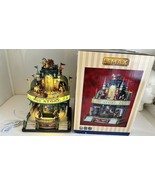 LEMAX Holiday Village Town Christmas Wonderland Toys Store 05070 W/ Adapter - $1,818.23 MXN