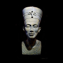 Nefertiti ancient Egyptian Queen bust sculpture Replica Reproduction - £236.07 GBP