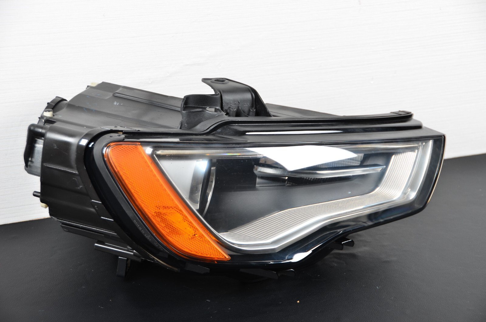Nice! 2014 2015 2016 Audi A3 S3 Headlight Xenon HID Right Passenger Side OEM Item image 4