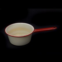 Vintage White Enamelware Sauce Pan Cooking Pot Red Trim And Handle - $16.55 CAD