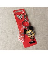 Rare Disney&#39;s Mickey Mouse &#39;Nerds Rule&#39; Keyring, Smart people keyring - $632.95 MXN
