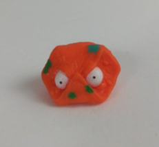 Moose Grossery Gang Series 3 Putrid Power Stinky Snacks Orange Dirty Danish - $6.75 CAD