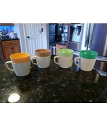 4 VINTAGE RAFFIAWARE HANDLE MUGS THERMO-TEMP CUPS BROWN PEACH GREEN RIBBED - $566.90 MXN
