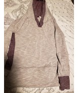 Danskin Now Long Sleeve VNeck Heather Purple Hooded Shirt S (4-6) - $16.41 CAD