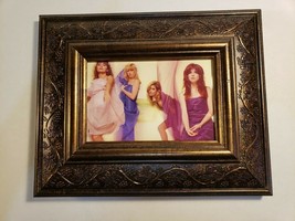 THE BANGLES ALL 4 BAND MEMBERS WRAPPED IN SHEER COLORFUL SHEETS IN WOODE... - $26.77