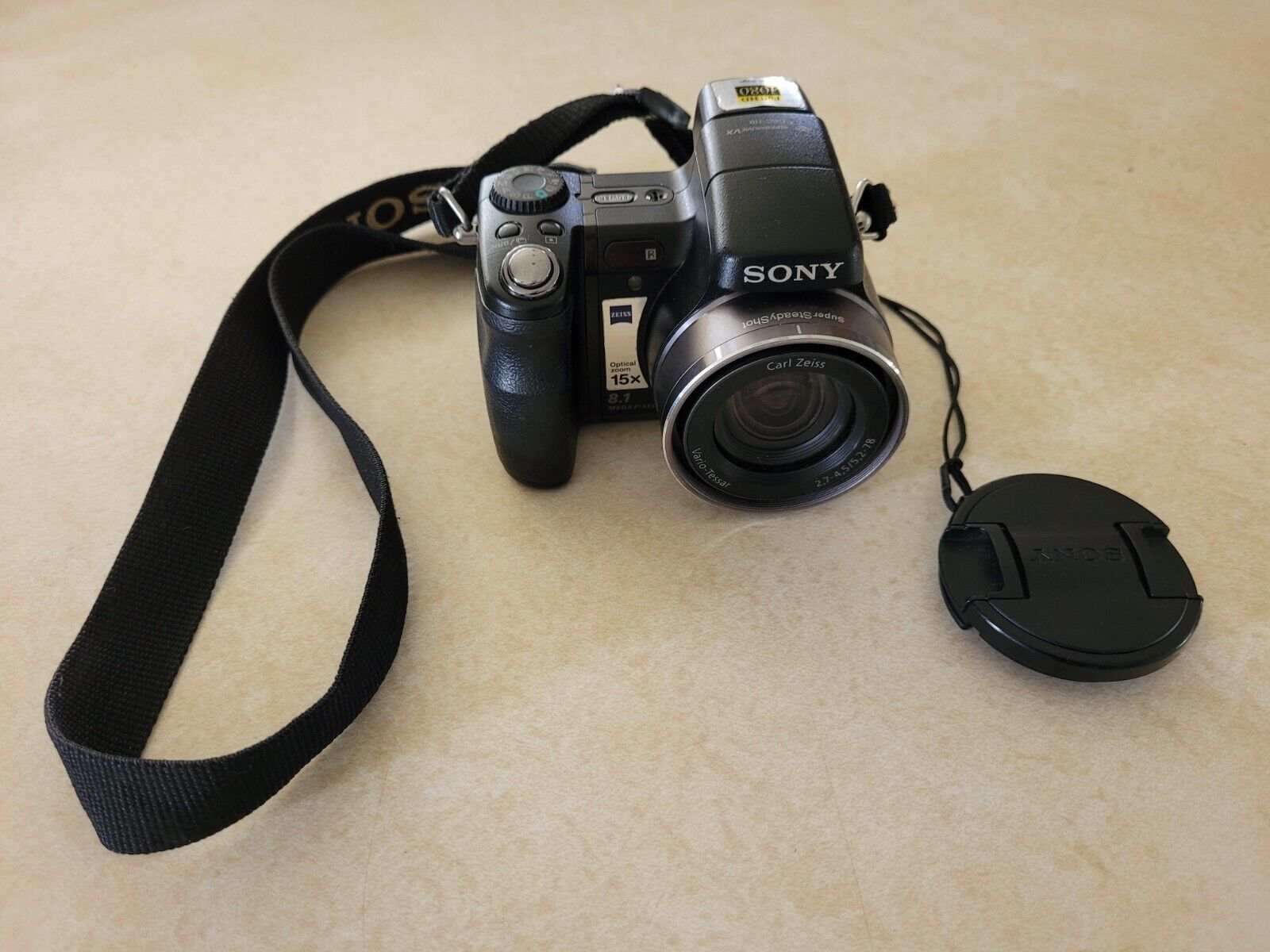 Sony DSC-H9 Digital Camera 8.1 Megapixel 15x Optical Zoom Super SteadyShot - £34.18 GBP
