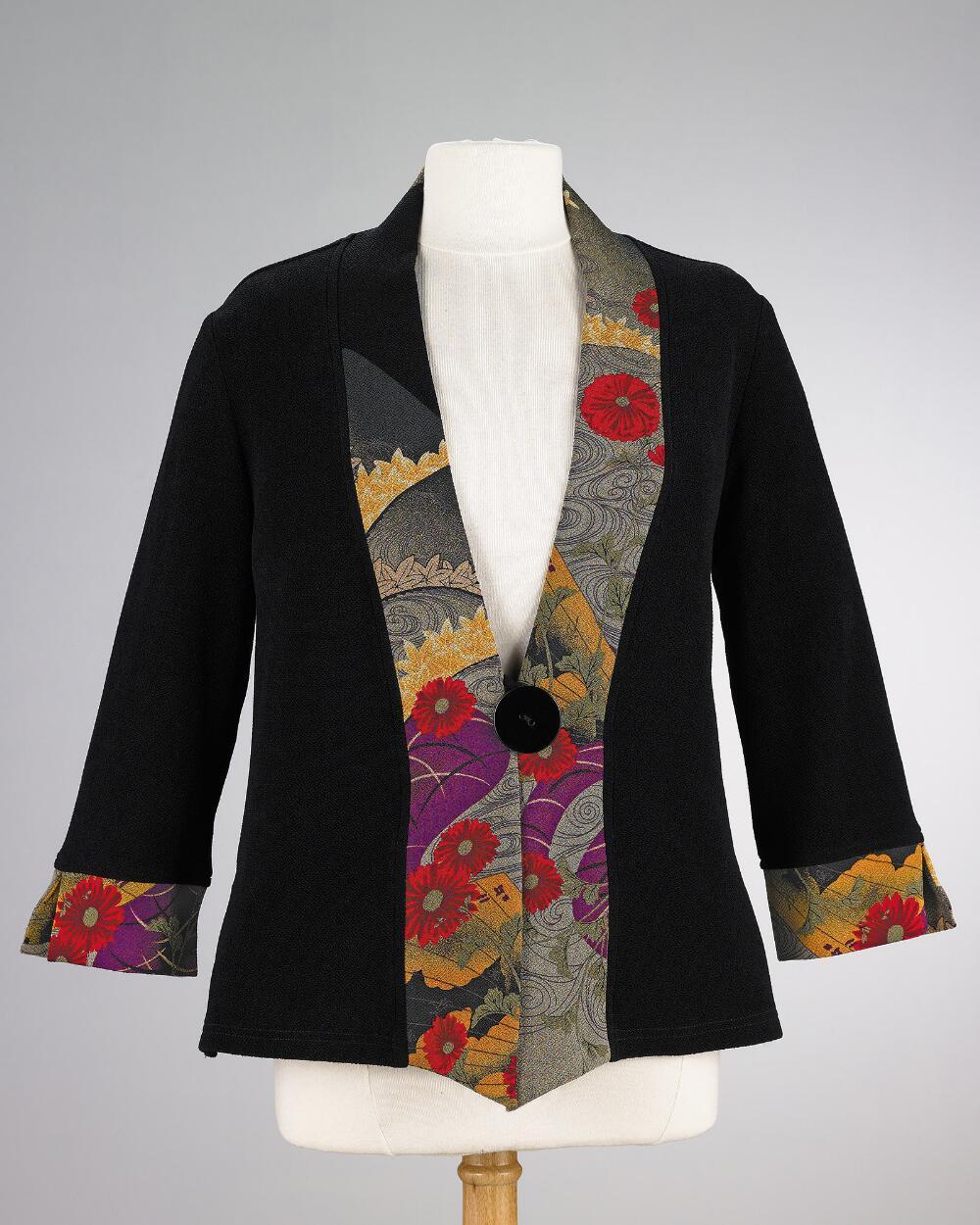 Smithsonian Asian Fan Kimono Jacket Black