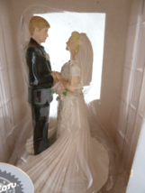 Wilton cake topper Resin 5&quot; With This Ring Wedding Couple Mint in box - $15.83