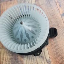 Fits Toyota Camry 4Runner Nissan Rogue Sentra Blower Motor Replaces 8710... - $572.27 MXN