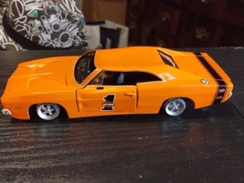 Harley Davidson Maisto 1969 Dodge Charger R/T Scale 1/25 See pics Damaged As Is - £13.12 GBP