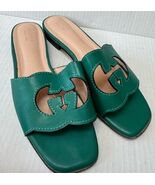 Gucci Green Leather Cut Out Flat Sandals Slide Size 40 9 9.5 - $3,729.95 MXN