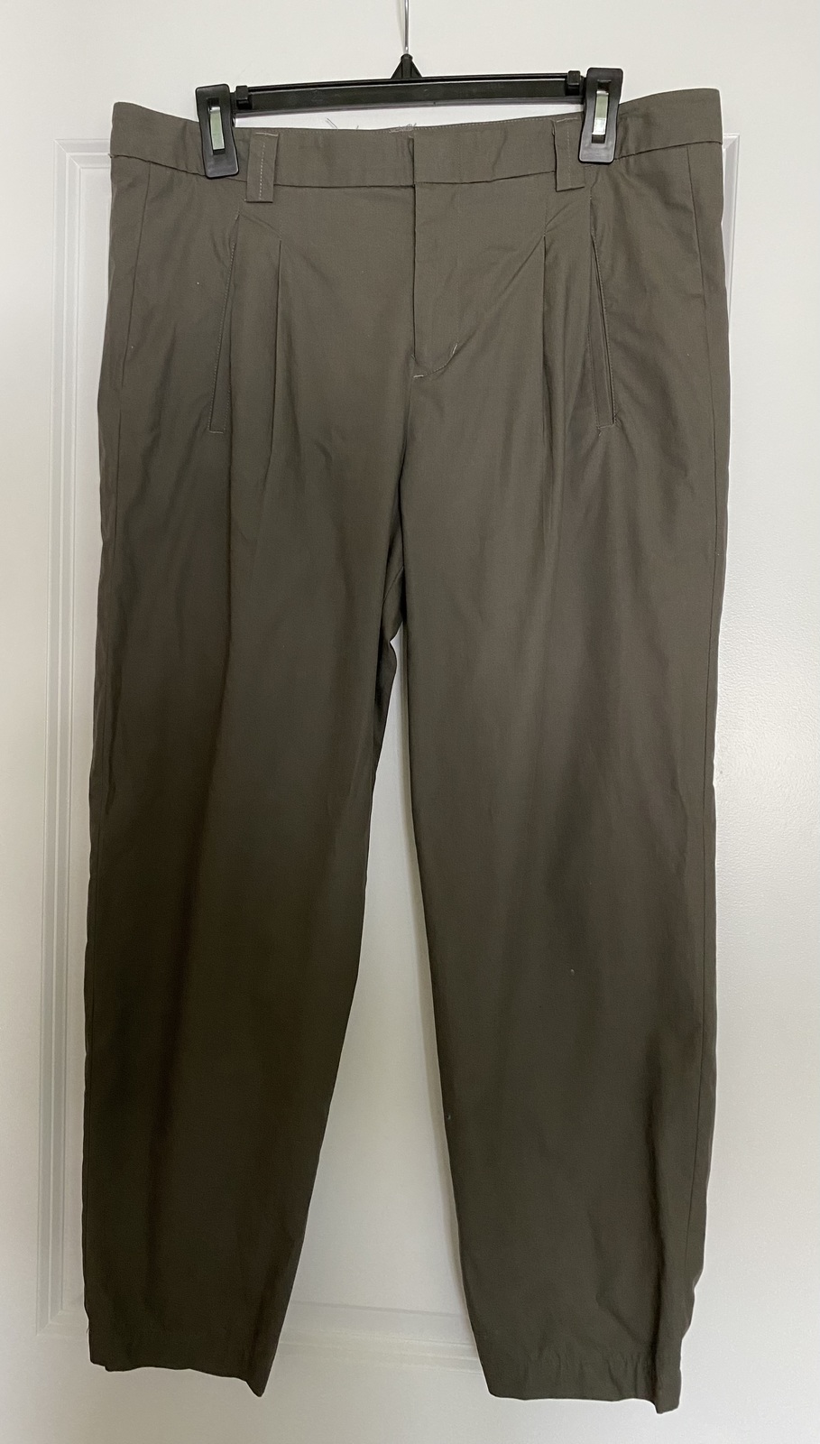Primary image for Vince Women's Pleated Front Trouser Pants Gray Size 8 Elastic at Ankles
