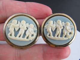 VINTAGE cameo cherub angel earings gold tone 3D white clip 1950&#39;s ESTATE... - $37.39