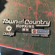 TOWN AND COUNTRY HOPKINS MN DODGE Vintage Car Dealer Plastic Emblem Badg... - £23.50 GBP