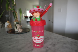 Vintage Strawberry Shortcake Kids Plastic Cup Figurine on Lid Flexible Straw - £13.00 GBP