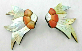Large Vintage Lee Sands Floral MOP Earrings Flower Dyed Mother of Pearl Pierced - £27.62 GBP