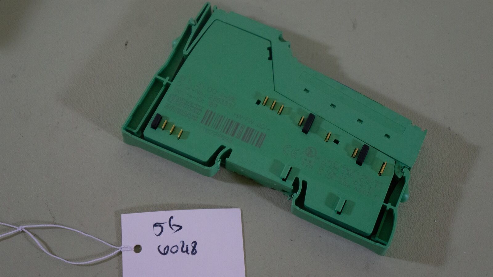 Phoenix Contact IB IL 24 DO 4-ME Terminal Block - $29.37