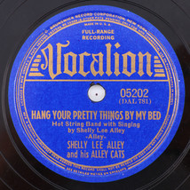 Shelly Lee Alley - Hang Your Pretty Things By My Bed - 1939 78rpm Record 05202 - £63.78 GBP