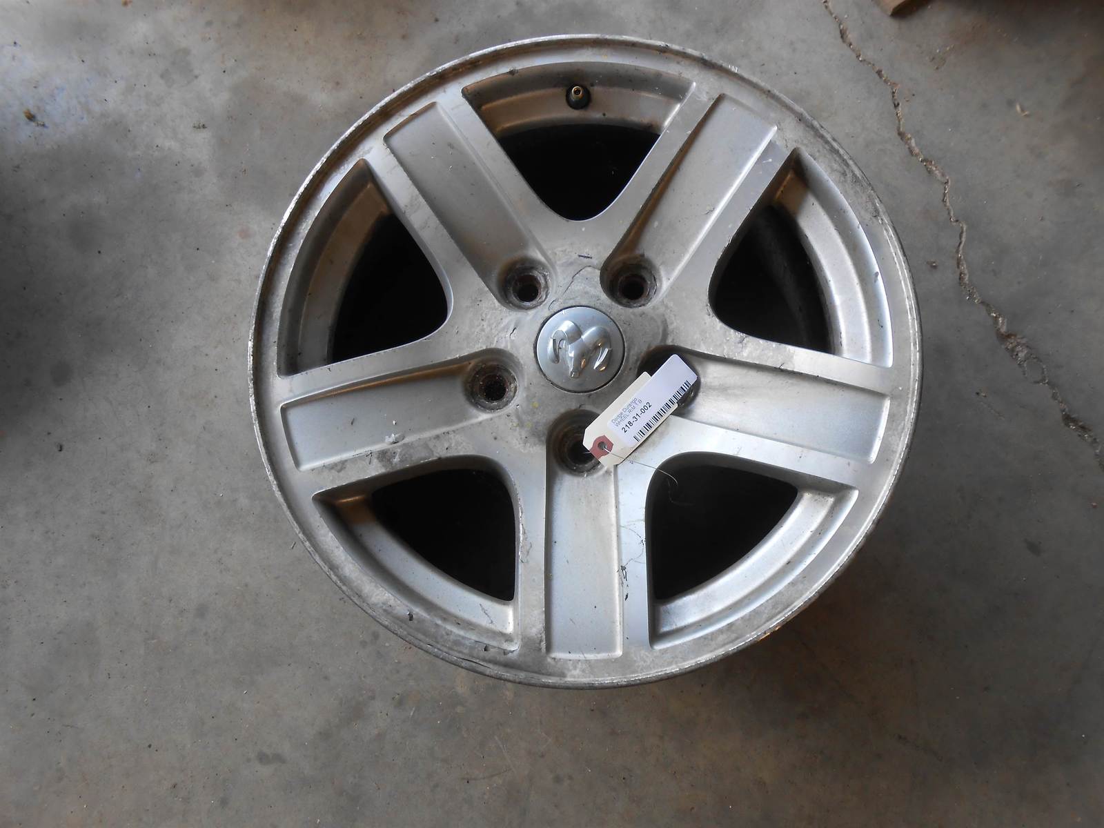 2004-2007 Dodge Durango 17x8 Aluminum Wheel Rim 52855341AA - $114.99