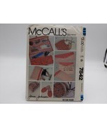 1981 McCalls #7842 Travel Accessory Package Complete &amp; Uncut  - $7.86