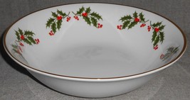 Macys - All The Trimmings Christmas Holly Pattern Christmas 9 1/4&quot; Serving Bowl - £23.92 GBP