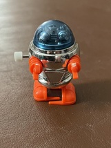 Vintage TOMY 1977 Lost-in-Space Robot Wind Up Toy - £9.44 GBP