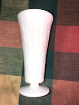 Indiana  Colony Grape Vine Milk Glass  8 Inch Vase Mint - £11.80 GBP