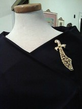 VINTAGE GOLDEN PIN BROOCH DELICATE FILIGREE DESIGN SCIMITAR EXOTIC SWORD - $28.00