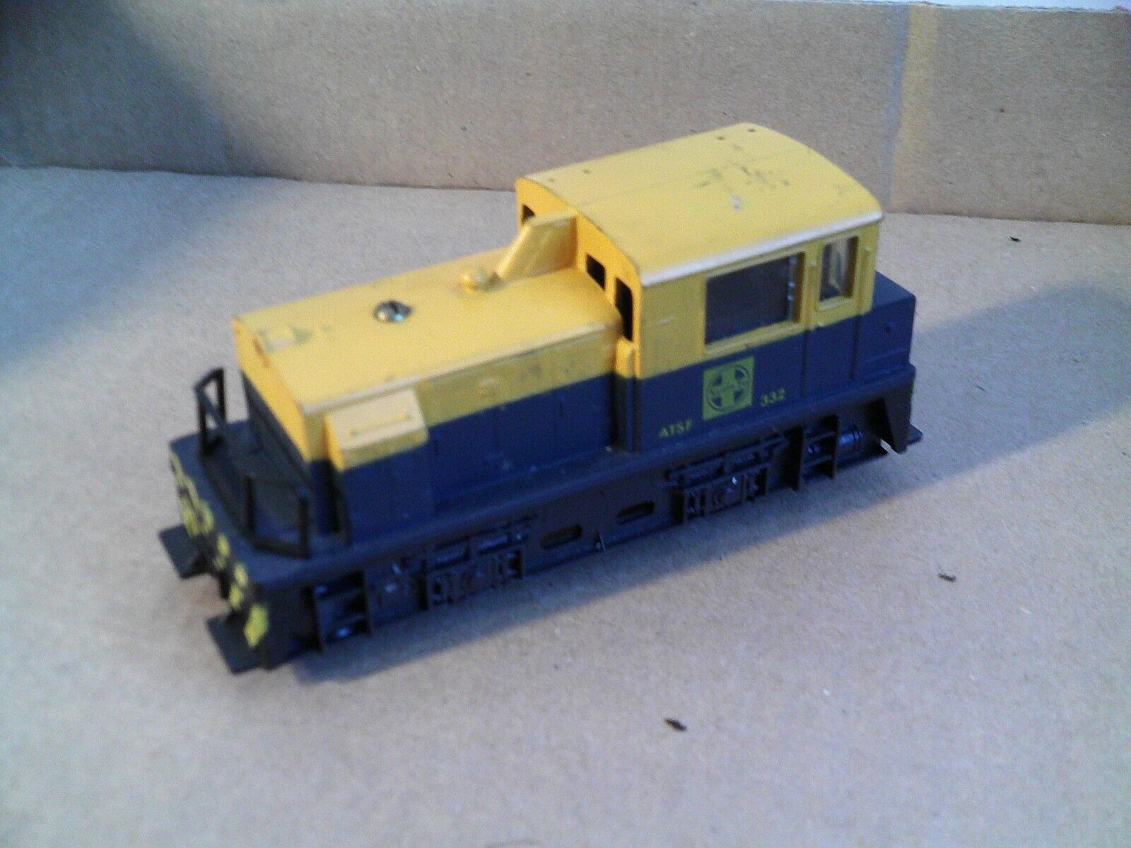 Vintage HO Scale RSO Atest Yugoslavia ATSF 332 GE Locomotive 4 1/2&quot; Long - $23.76