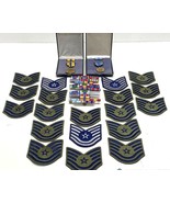 Mixed Lot of Military Patches, Badges, and Medals - $40.60 CAD