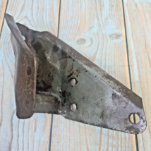 GM 15590206 1982-1994 Chevrolet S and T Series Truck Front LH Bumper Bra... - $64.28 CAD