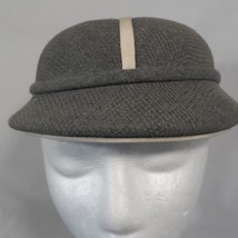 Vintage Women&#39;s Wm Silverman Hat Gray Tweed Beige Tassel on Rear One Size - £21.58 GBP