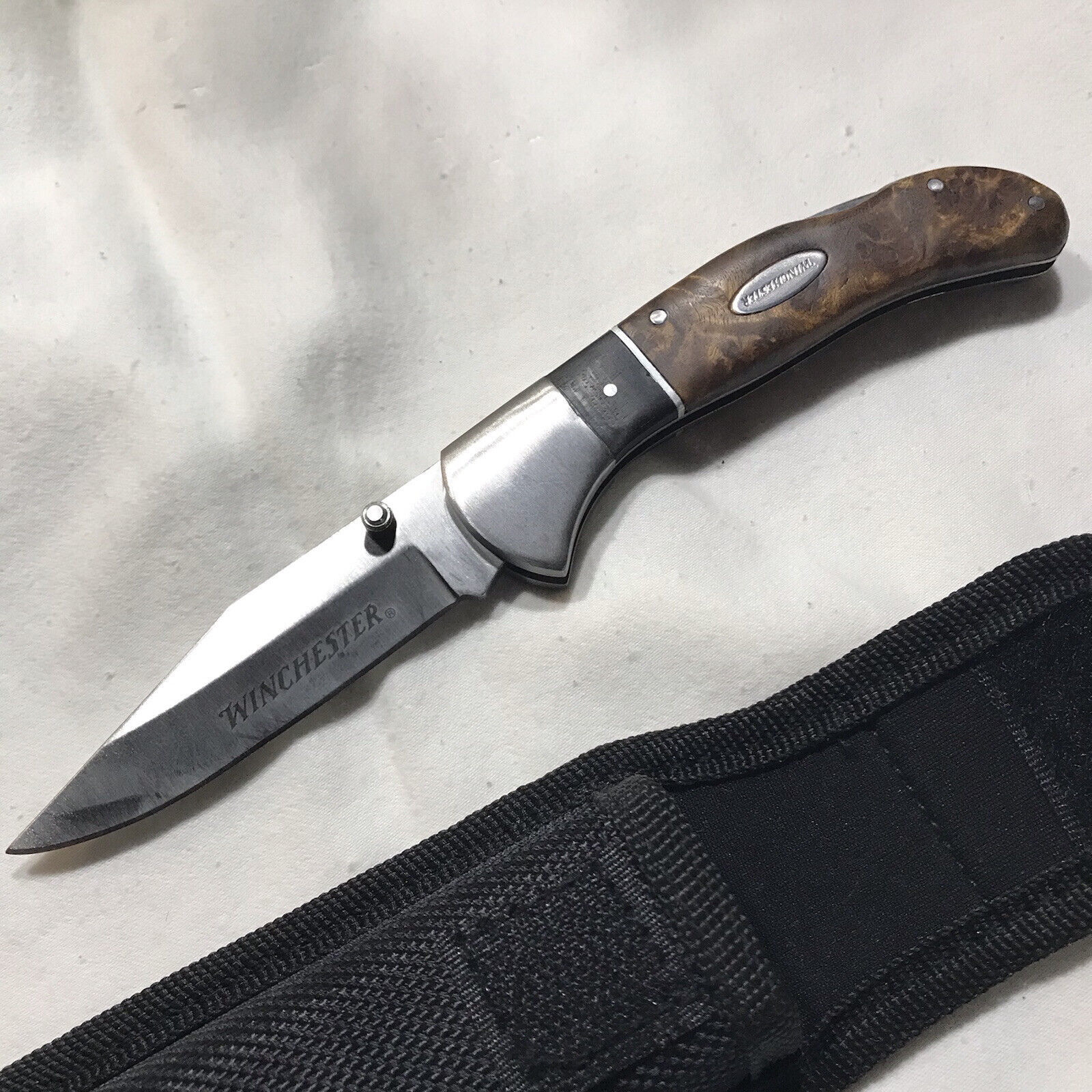 Primary image for Rare Winchester Wood/Stainless Single Blade 4040315A Locking Knife